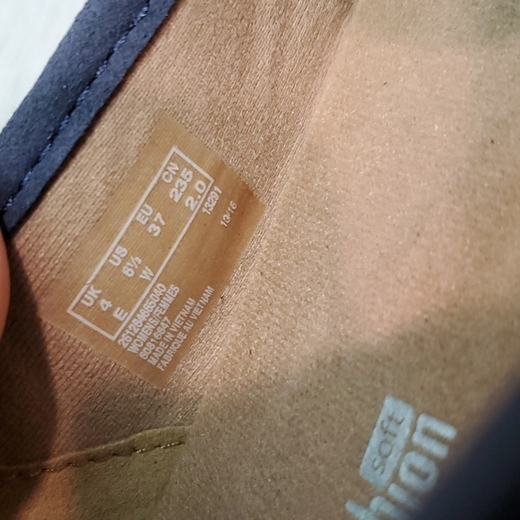 Clarks Women Cushion Soft Loafer Slip on Espadrille shoes sz 6.5W - Picture 11 of 12